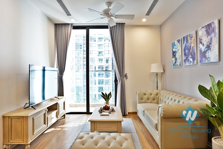 High end 1 bedroom apartment for rent in Skylake Tower